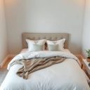 Zasady ustawienia łóżka w sypialni: jak stworzyć komfortową i harmonijną przestrzeń do snu